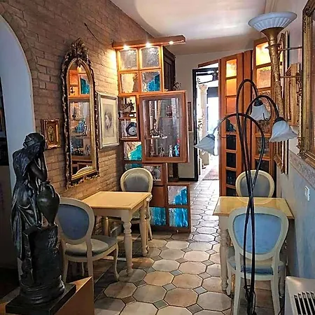 לינה וארוחת בוקר D'elite & Breakfast 4*