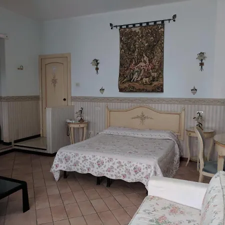 Frühstückspension D'elite & Breakfast 4*