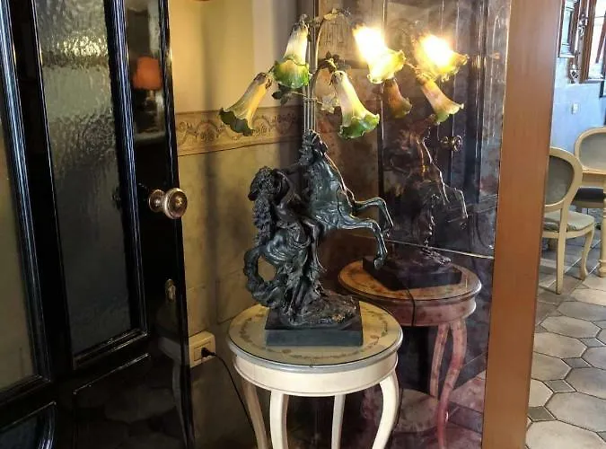 D'elite & Breakfast 4* פררה